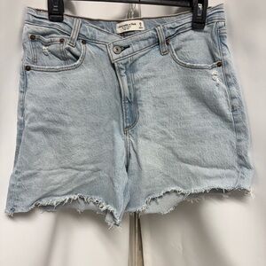 Abercrombie & Fitch the Dad Short High Rise light wash size 29/8